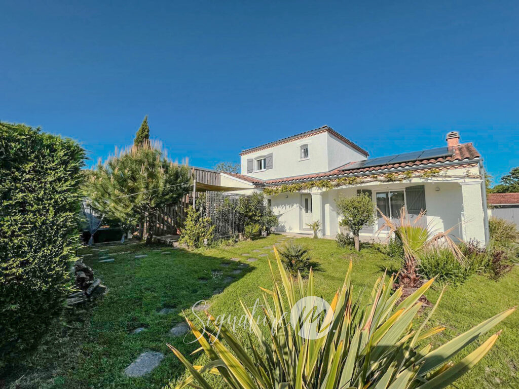 Villa familiale et studio indépendant